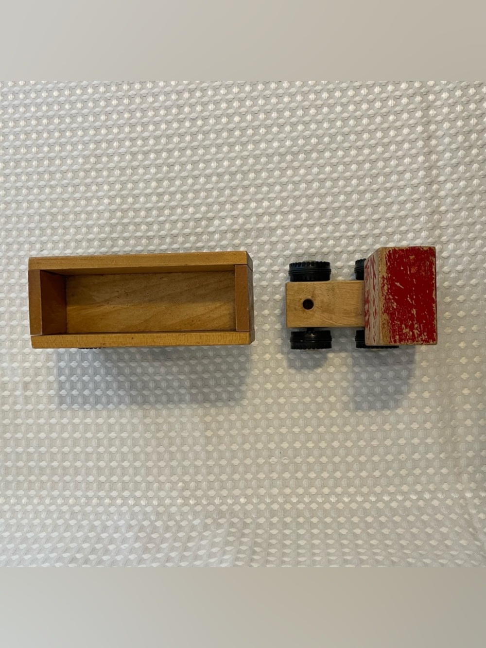 Vintage Stock Wooden Toys Red Semi Dump Truck Made In Canada Handcrafted #673 - Picture 4 of 8